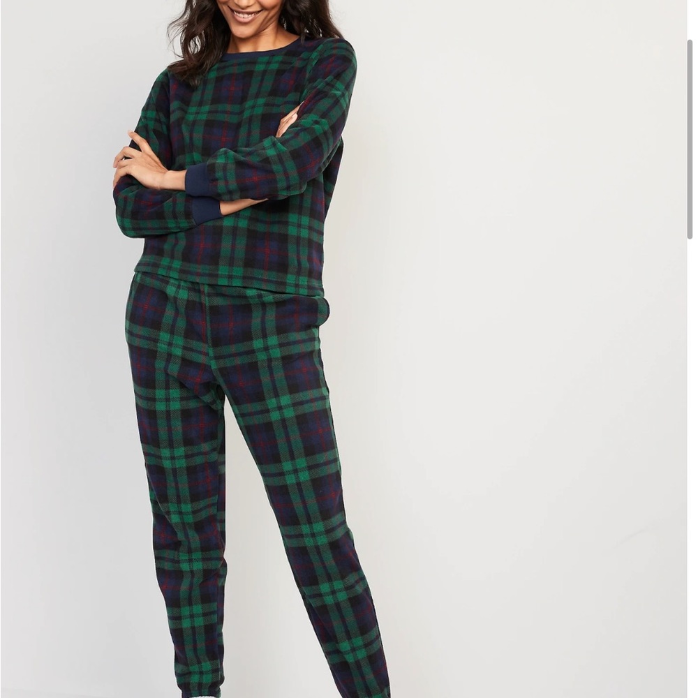 Old navy plaid flannel pajama set
